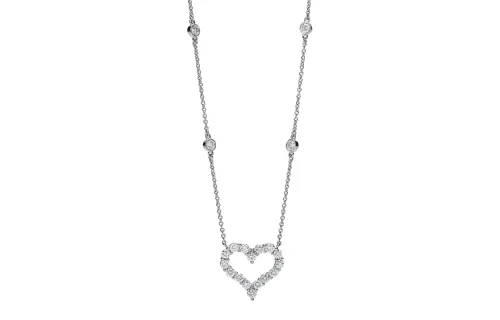 TIFFANY & CO. Tiffany, sophisticated platinum necklace heart shaped