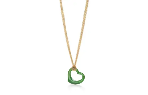 TIFFANY & CO. Tiffany, pendant heart shaped, golden necklace jade for men and women, 750 sample gold, for beloved