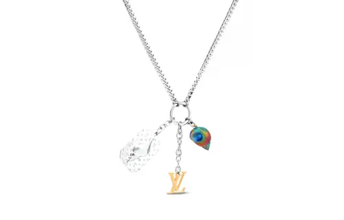 LOUIS VUITTON Lv Shell Pendant