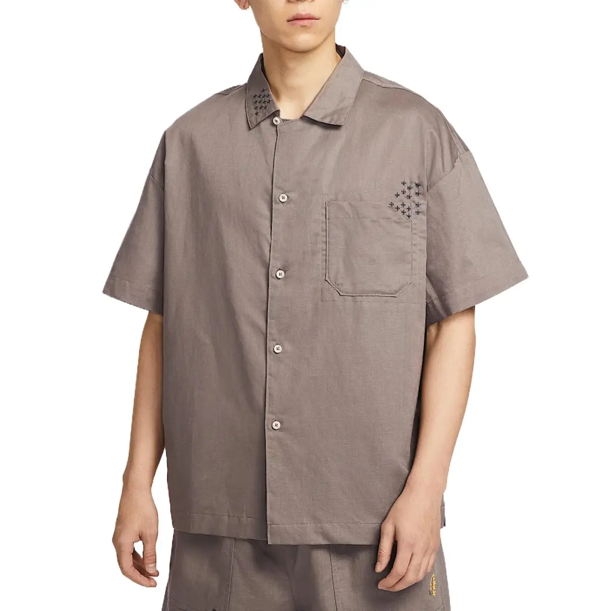 Nike embroidery short-sleeve shirt