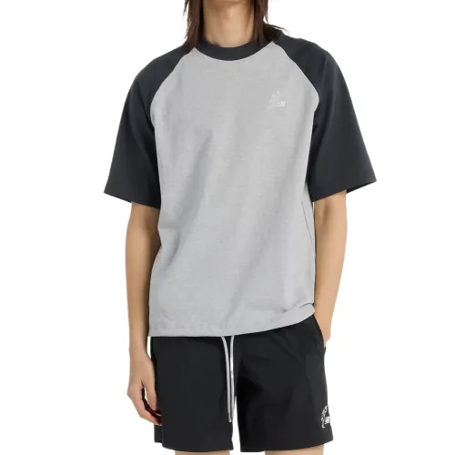 New Balance T Shirts Men's Gray Crew Neck Moderate Straight Fit