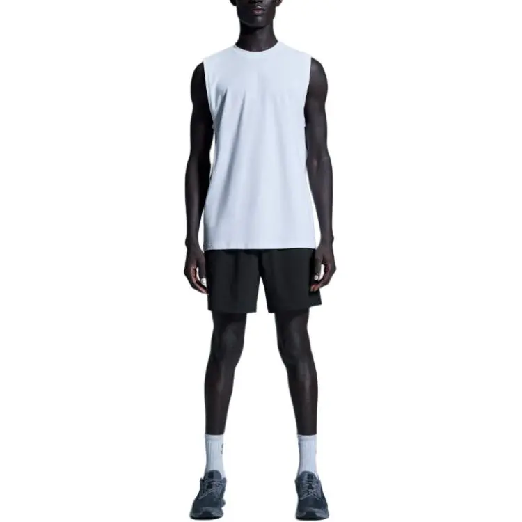 On Focus drawstring shorts