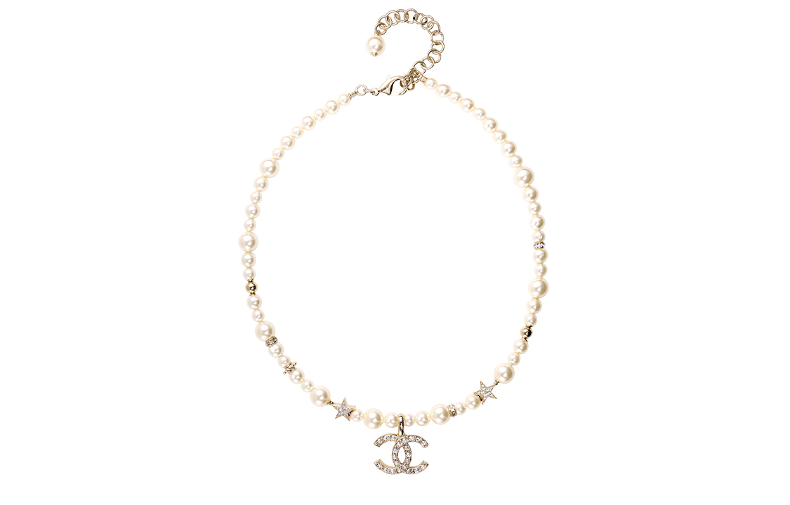 CHANEL Chanel, golden necklace pearl, with your logo imprint