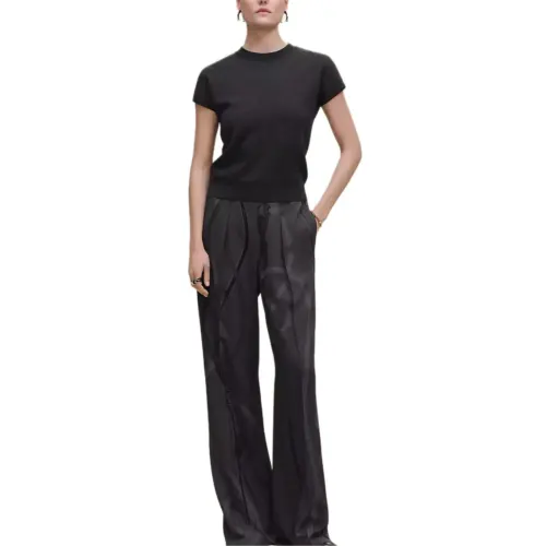 HERMES T Shirts Women's Black Crew Neck Moderate Straight Fit