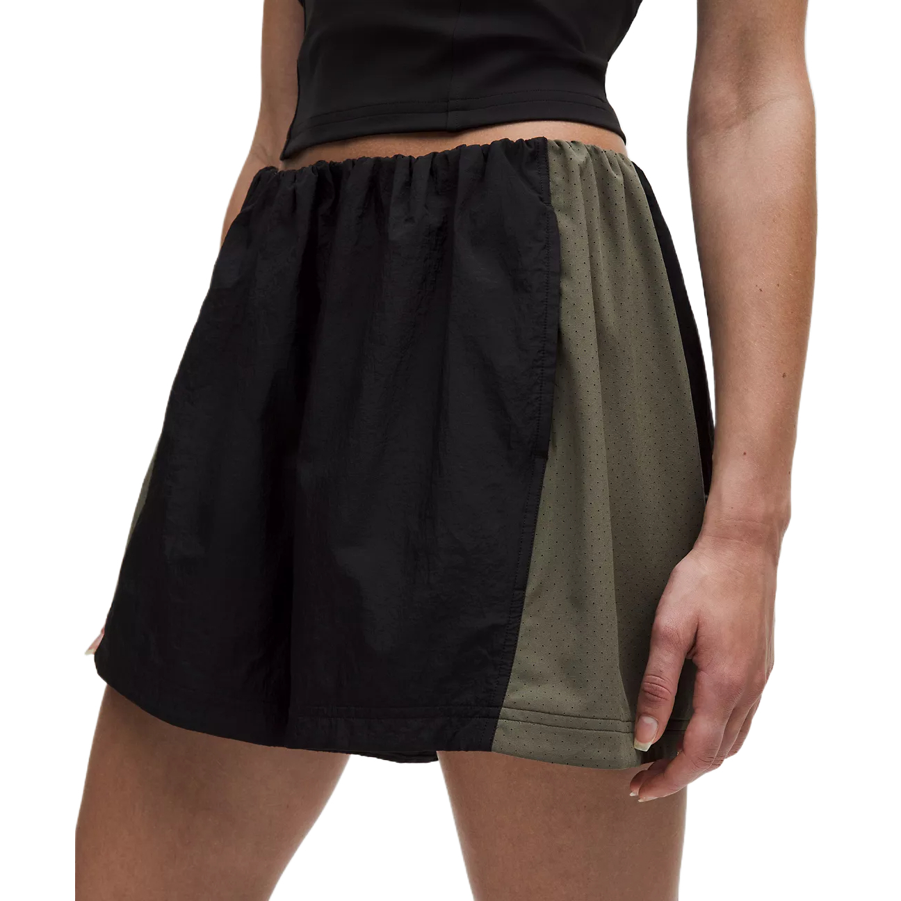 Lululemon Sports Shorts 5′ Women’s
