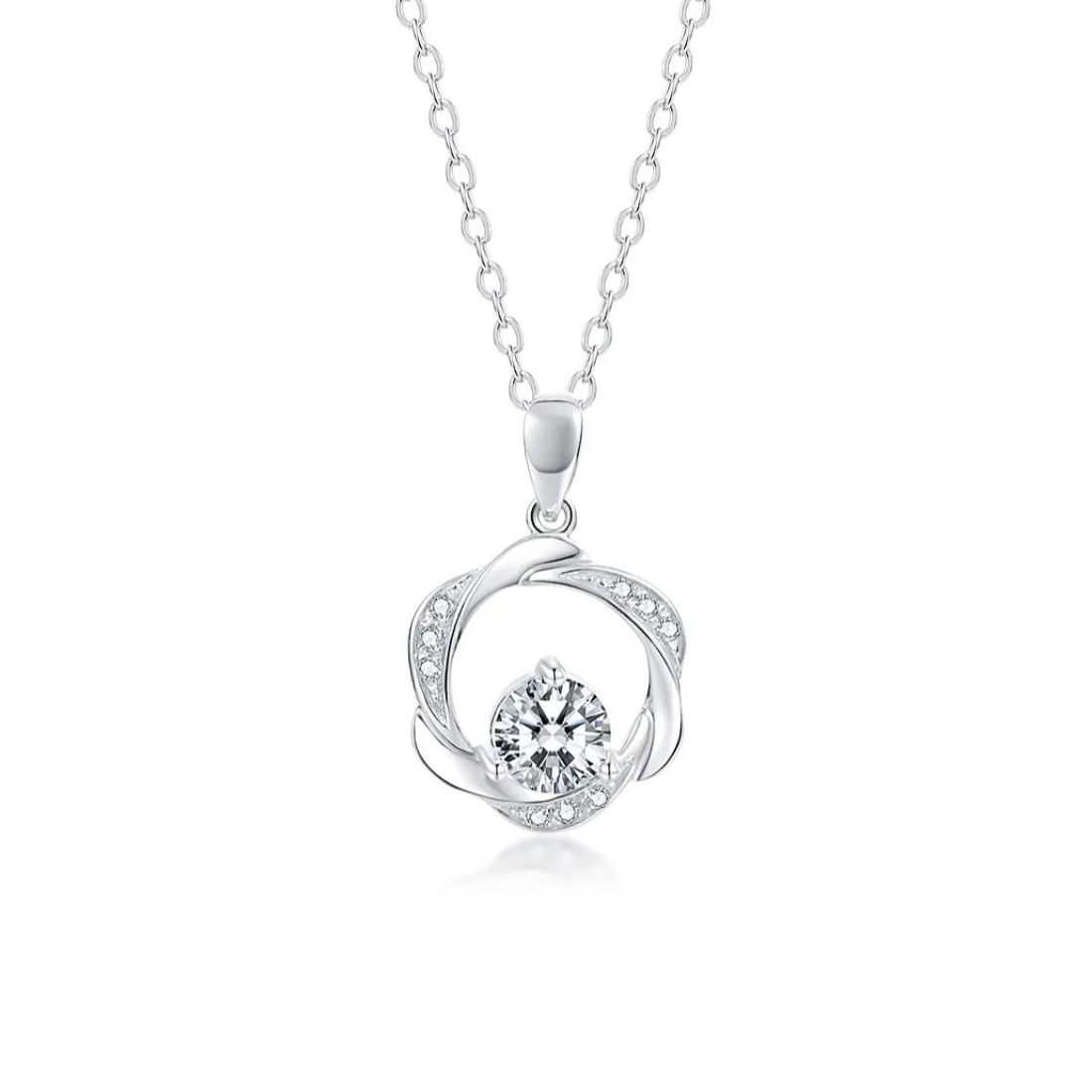 Sweet fashionable classic brand platinum necklace, light luxury style, simple and elegant design, high-quality style