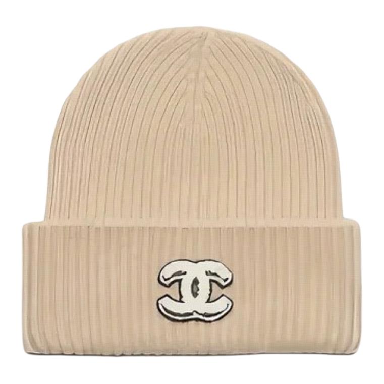 Шапка Chanel (бежевая)