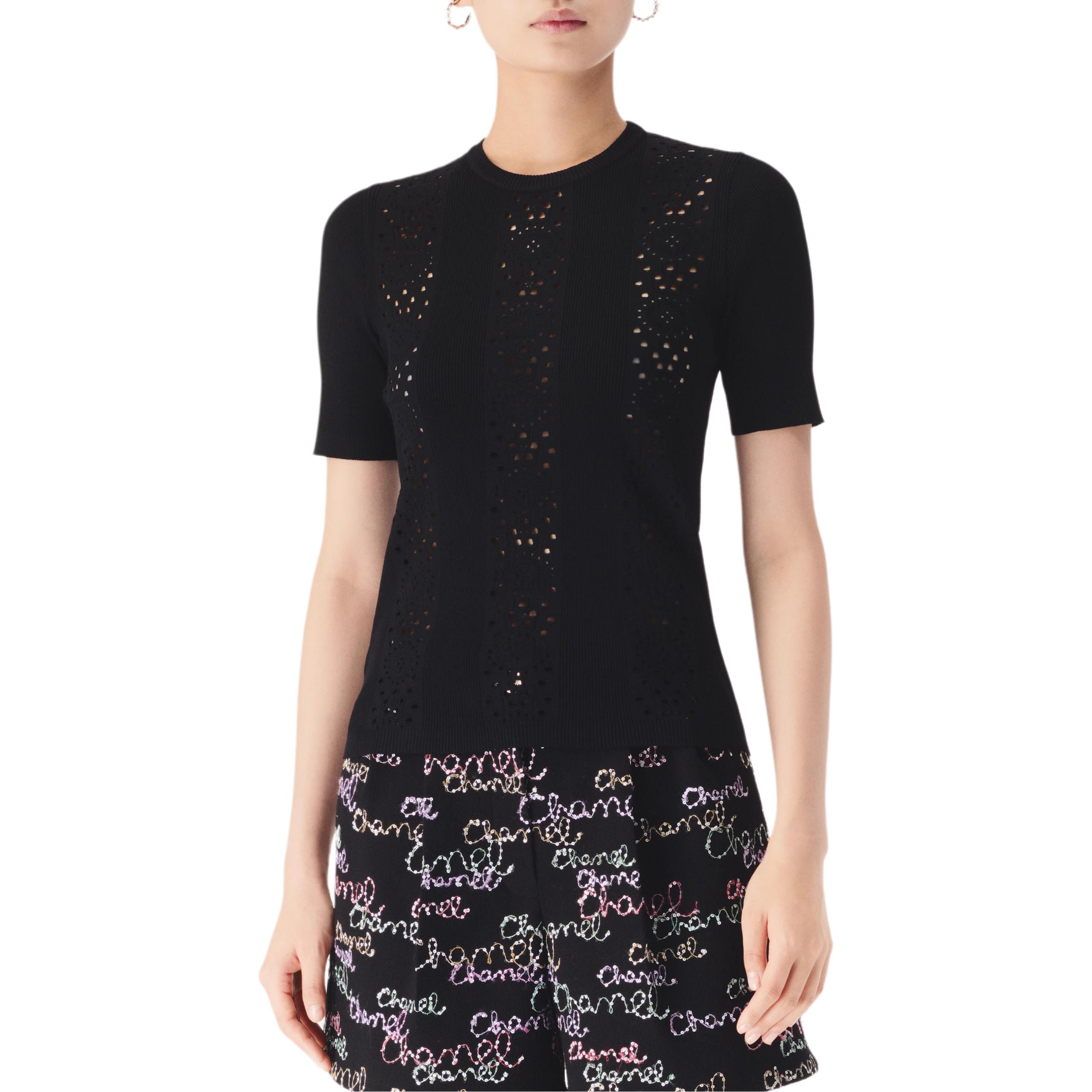 CHANEL T Shirts Women's Black Crew Neck Moderate