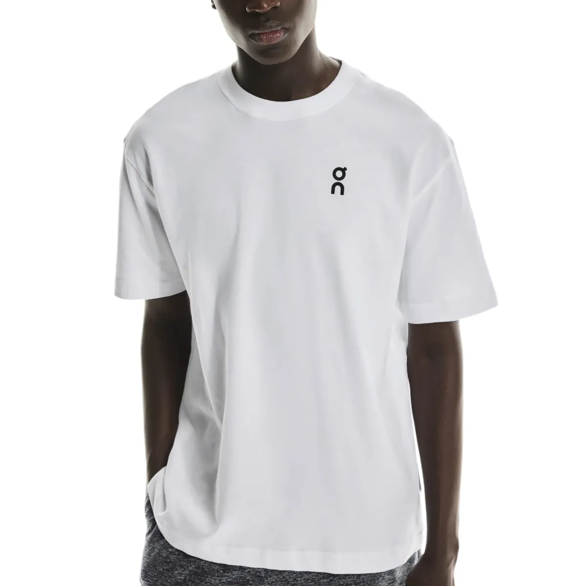 On Court T-Shirts Men's White/Indigo Crew Neck Moderate