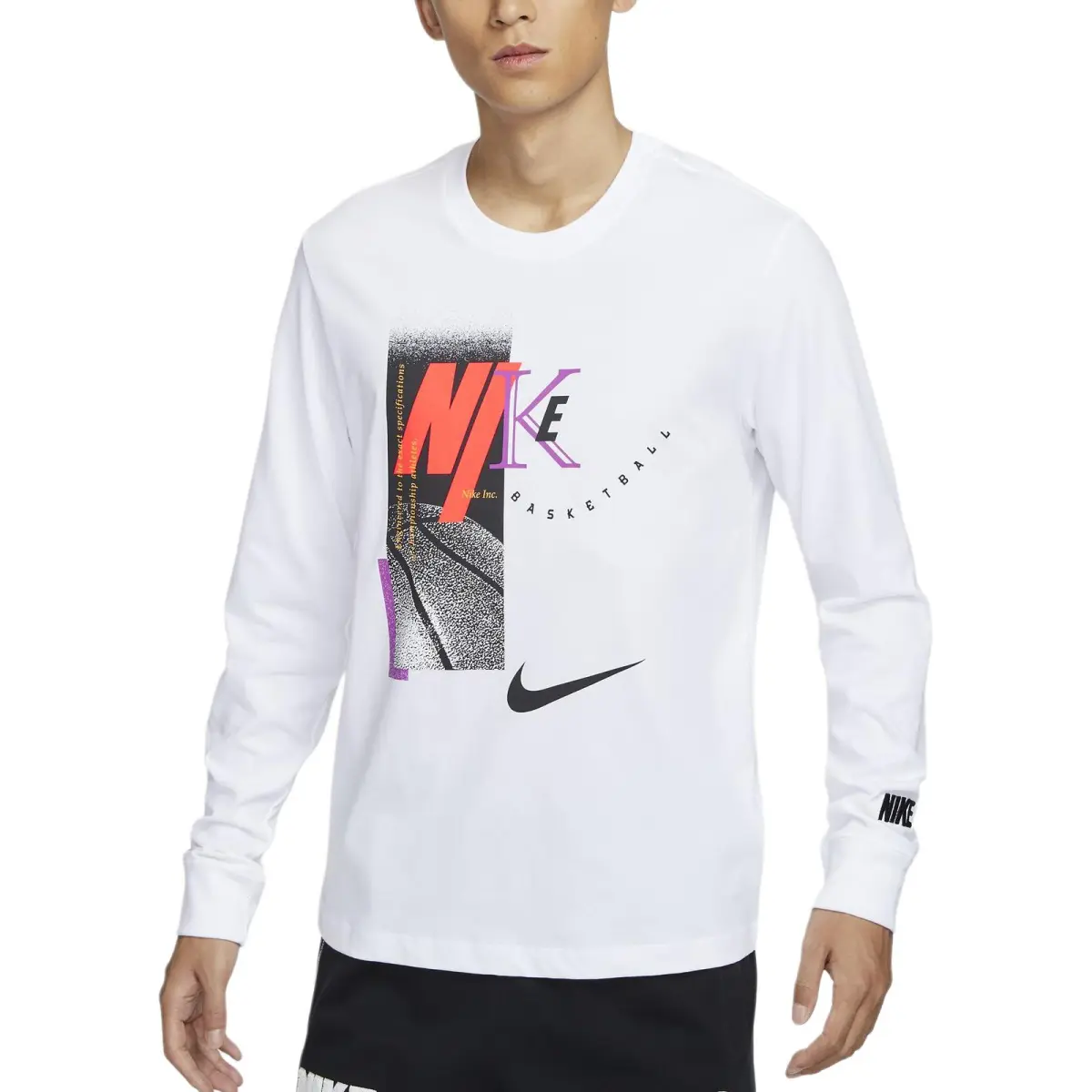 Nike T-Shirts Men's White Crew Neck Moderate Straight Fit