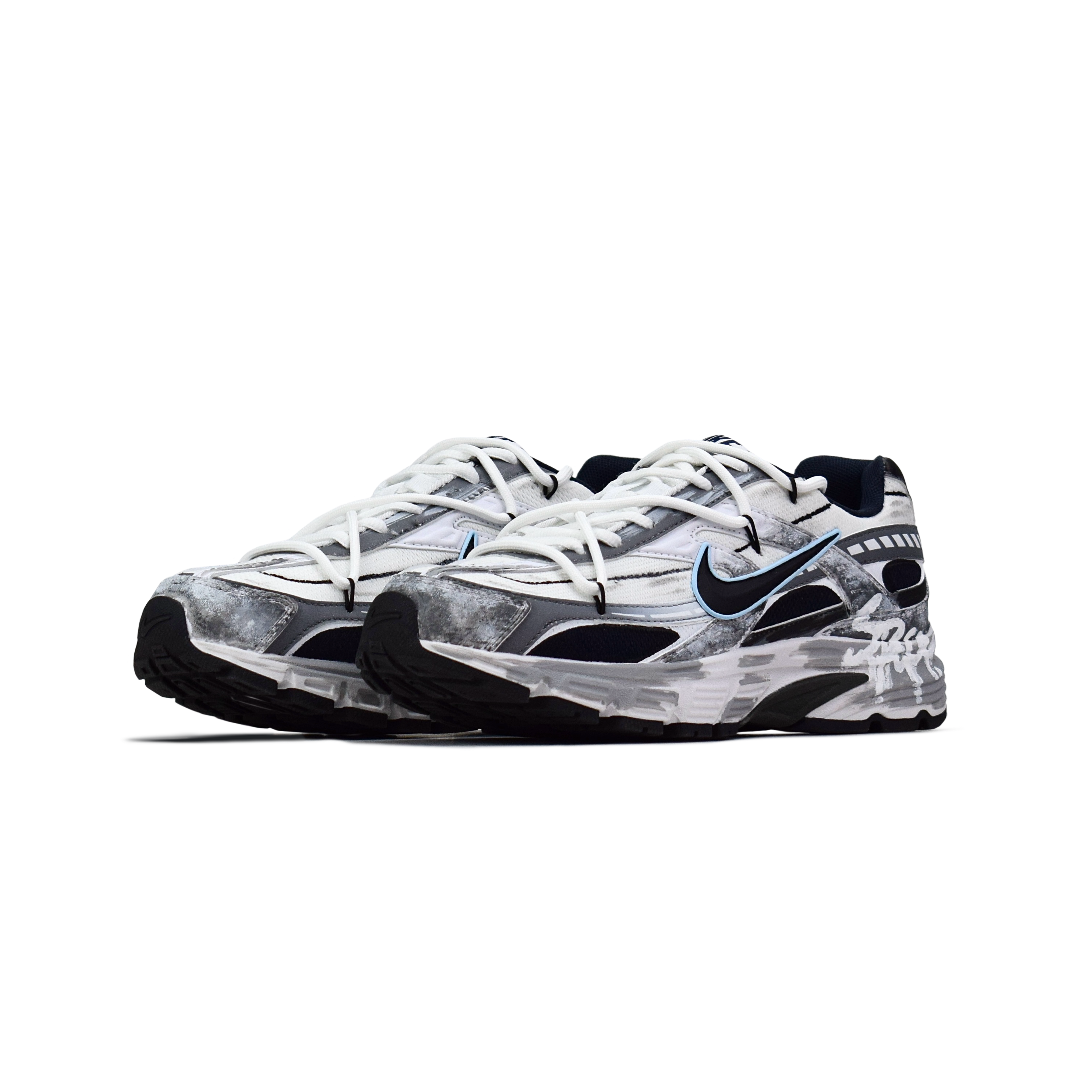 Nike Initiator Cushioning Low top Casual City Commuting Running Shoes Men’s Black White