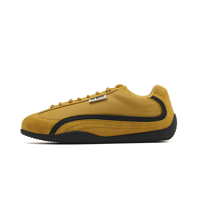Senzubean Slip Resistant Abrasion Resistant Low top Racing Shoes Unisex Lightning Yellow