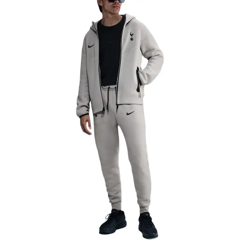 Nike Tottenham Hotspur Tech Windrunner Men's Nike Soccer Fleece Full-Zip Hoodie