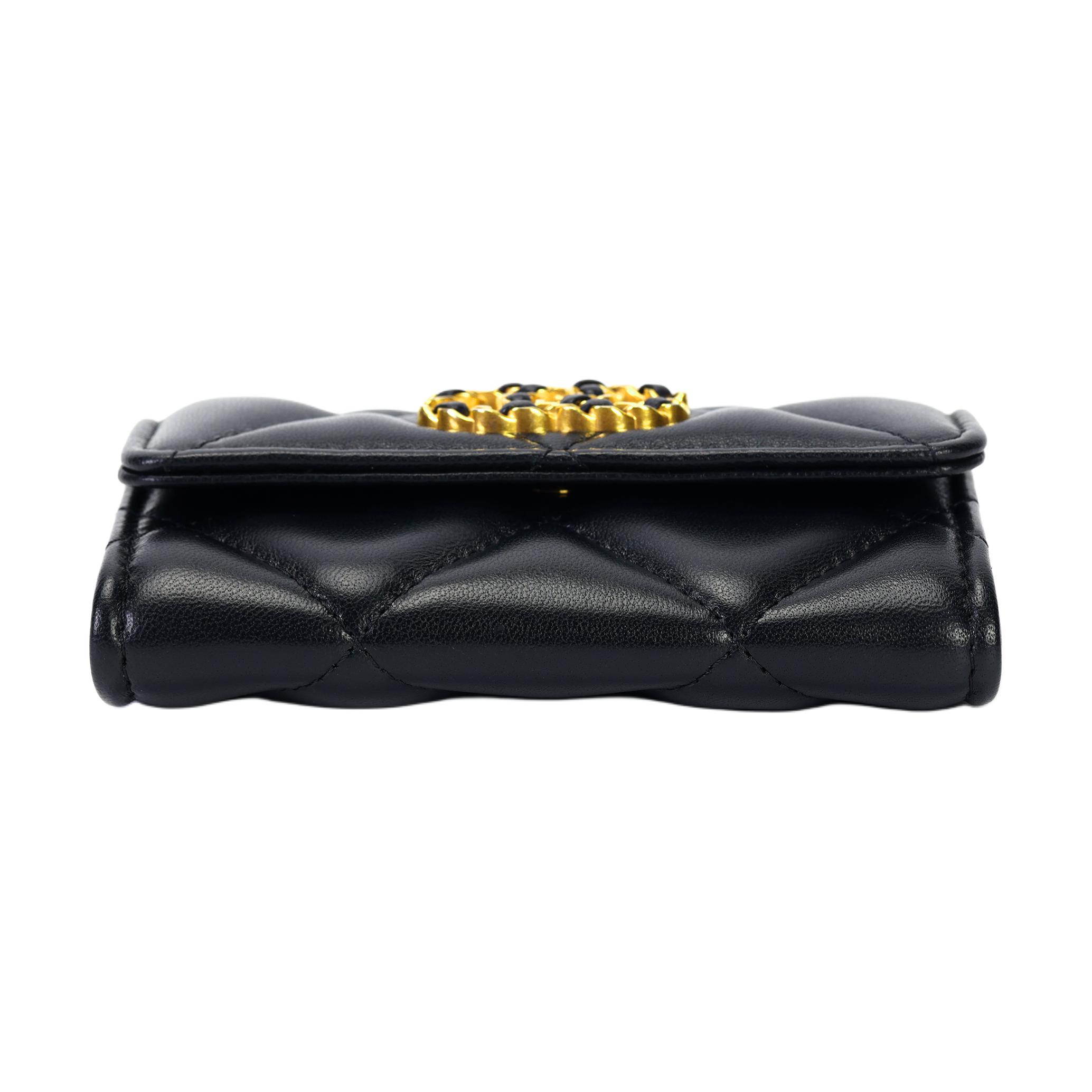 Женская сумка Chanel 19Bag Logo (черная) — фото 4