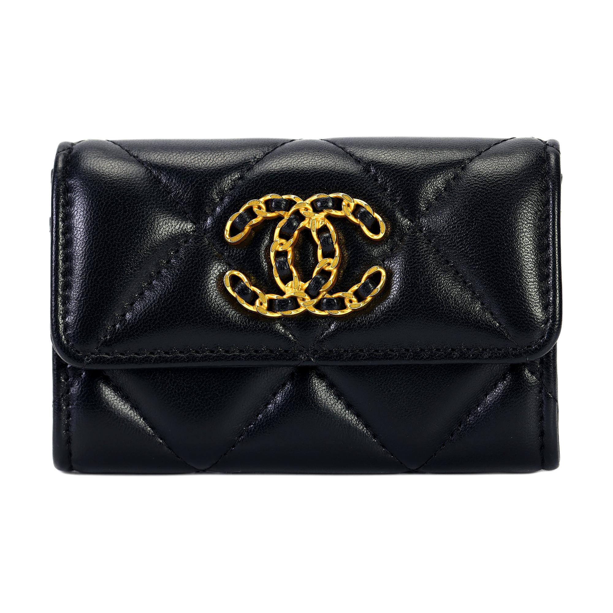Женская сумка Chanel 19Bag Logo (черная) — фото 1