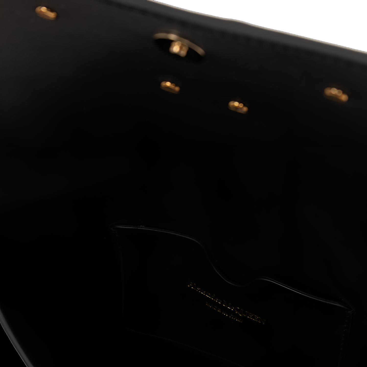 Женская сумка Alexander McQueen AMQ Seal (черная) — фото 3