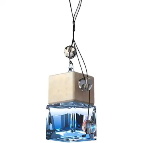High-end perfume for auto, pendant, perfumed oil with a light fragrance, universal aromatherapy, long lasting light fragrance