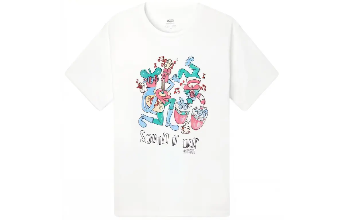 Levi's T-Shirts Men's White Crew Neck Moderate Straight Fit