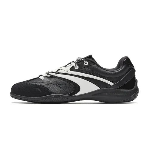 Anta Coverage Abrasion Resistant Low top German Army Trainers Women's Basic Black Ivory White Metal Titanium
