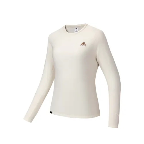 ANTA T Shirts Women's Fish Belly White 1 Crew Neck