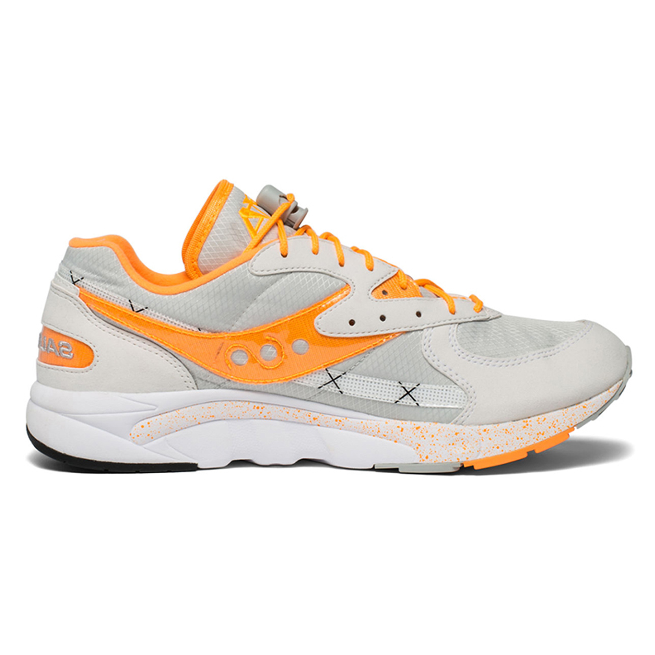 saucony Aya ‘White Orange Glow’