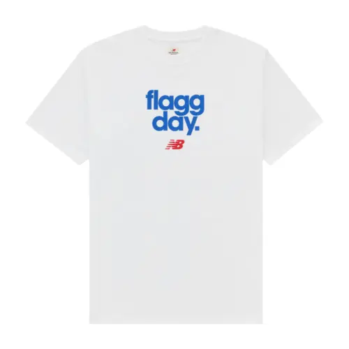 New Balance T Shirts Unisex White Crew Neck Moderate Straight Fit