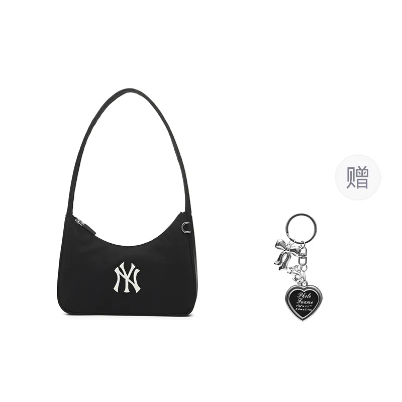 MLB New York Yankees Nylon Shoulder Bag Women's Black