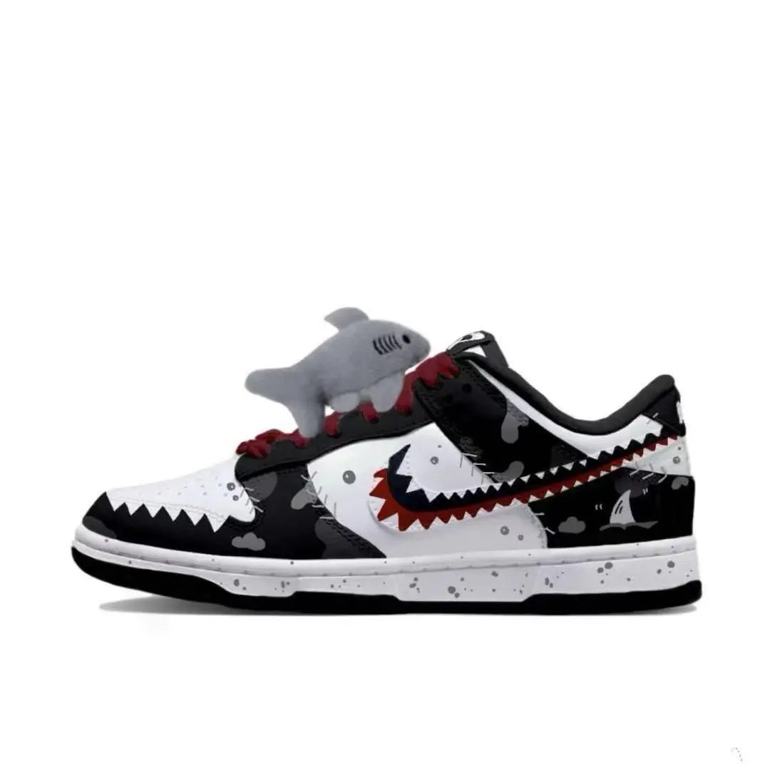 Nike Dunk Abrasion Resistant Low top Skateboard Shoes Unisex Black White Gray