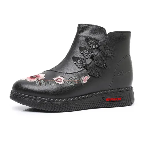 Warrior shoes for the elderly, velvet winter, cold-proof, warm, waterproof, wear-resistant and non-slip, comfortable and versatile leather shoes for middle-aged and elderly people in autumn and winter, flat-soled middle-aged winter casual snow boots for women