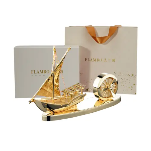 Perfumed luxurious sophisticated decorations for auto solar-powered, perfume, universal aromatherapy, metal gift box