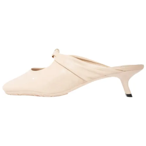 LOEWE Pebble Closed Toe Slippers Women's Dough Color
