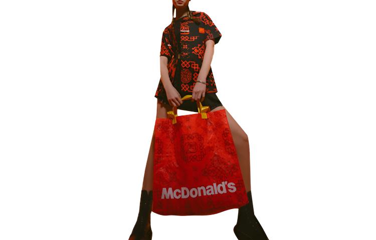 Футболка CLOT x McDonald’s Shirt (черно-красная)