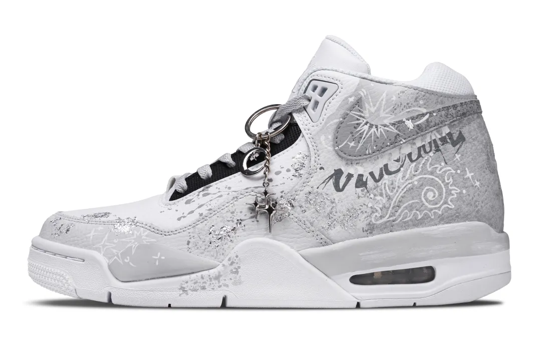 Nike Flight Legacy Silver Star Graffiti Mid top Vintage Basketball Shoes Men's Silver White