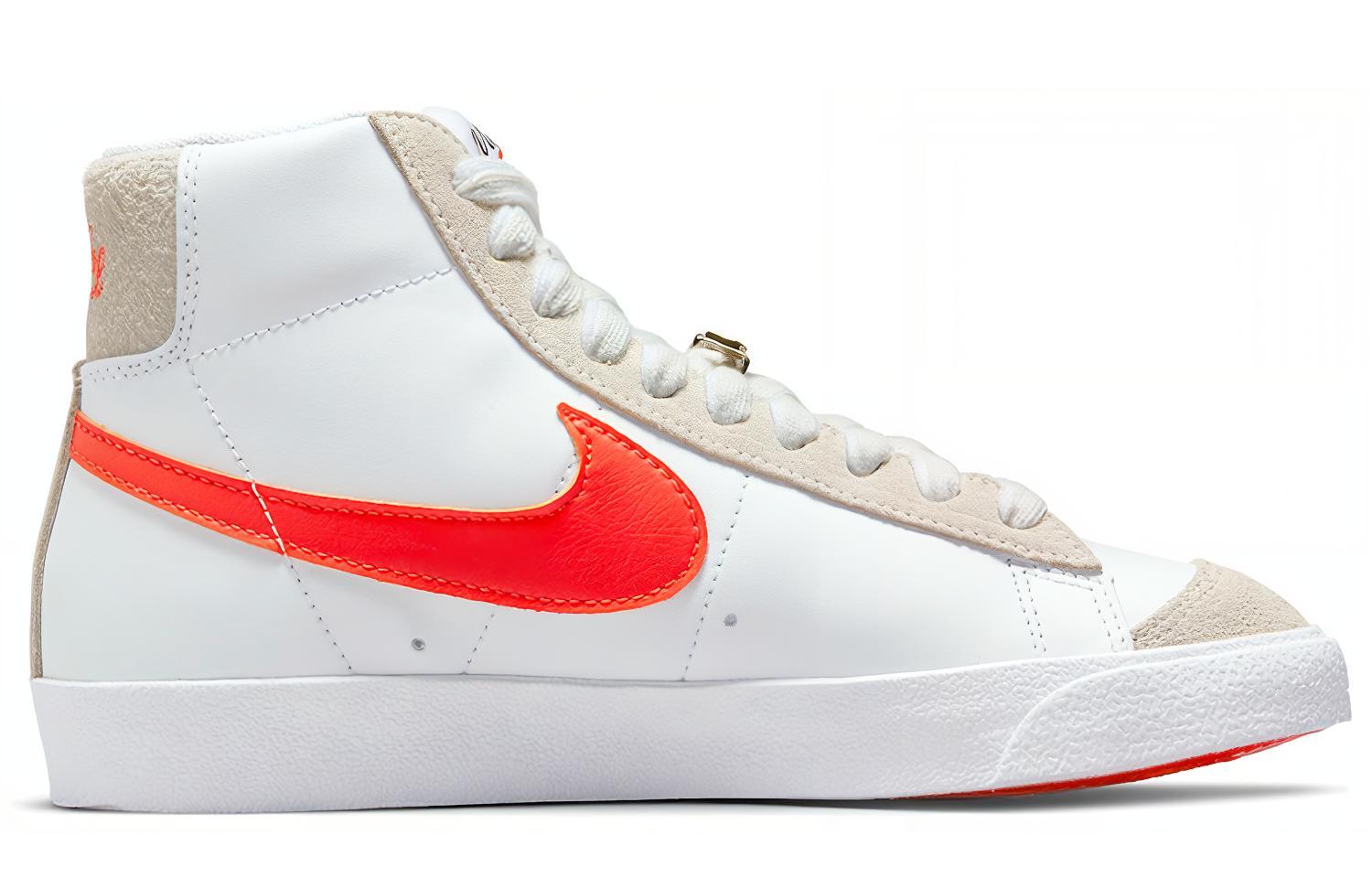 Женские кроссовки Nike Blazer 77 SE (бежево-красные) — фото 2