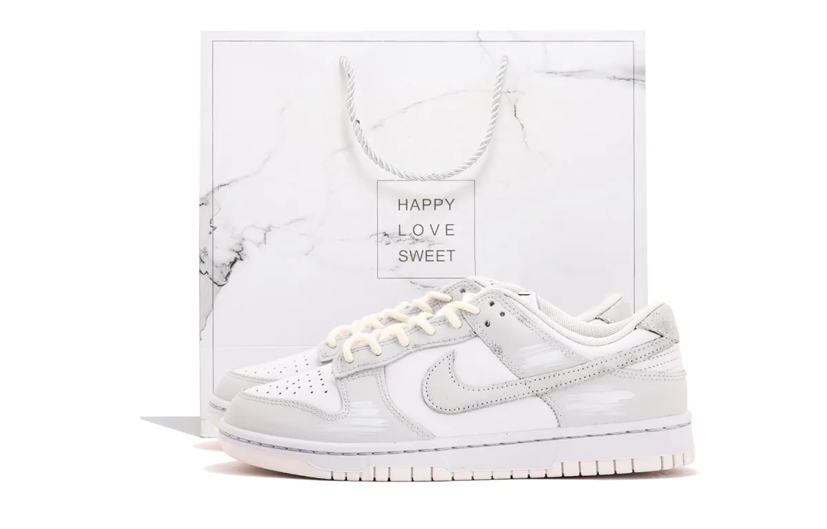Nike Dunk Abrasion Resistant Low top Skateboard Shoes Unisex White Gray