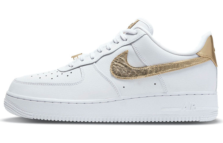 Мужские кроссовки Nike Air Force 1 (бело-золотые) — Белый / золотой — фото 1