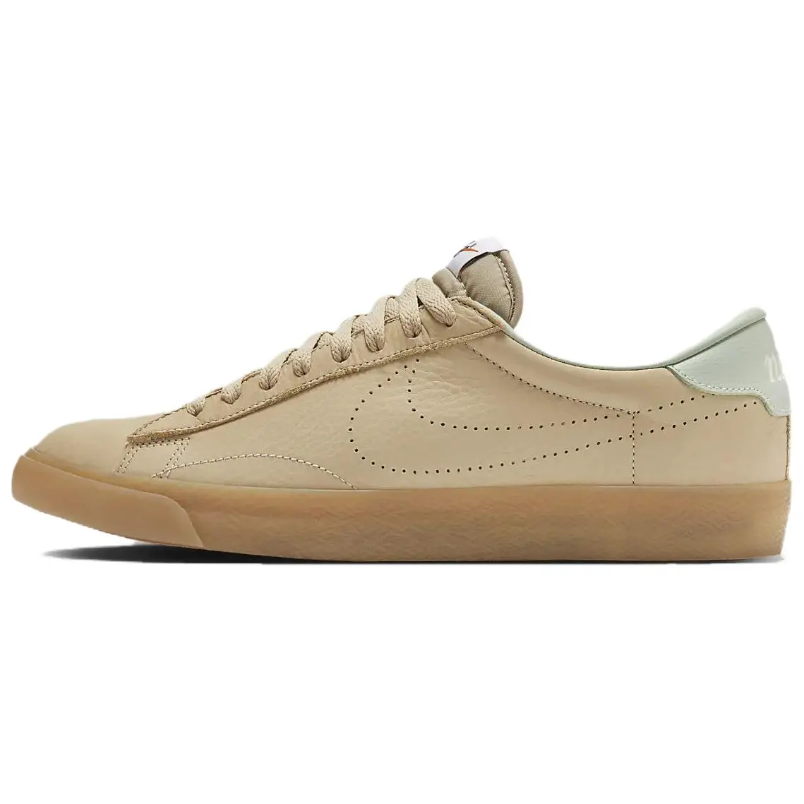 Nike Tennis Classic Slip Resistant Abrasion Resistant Low top Skateboard Shoes Unisex Light Yellow