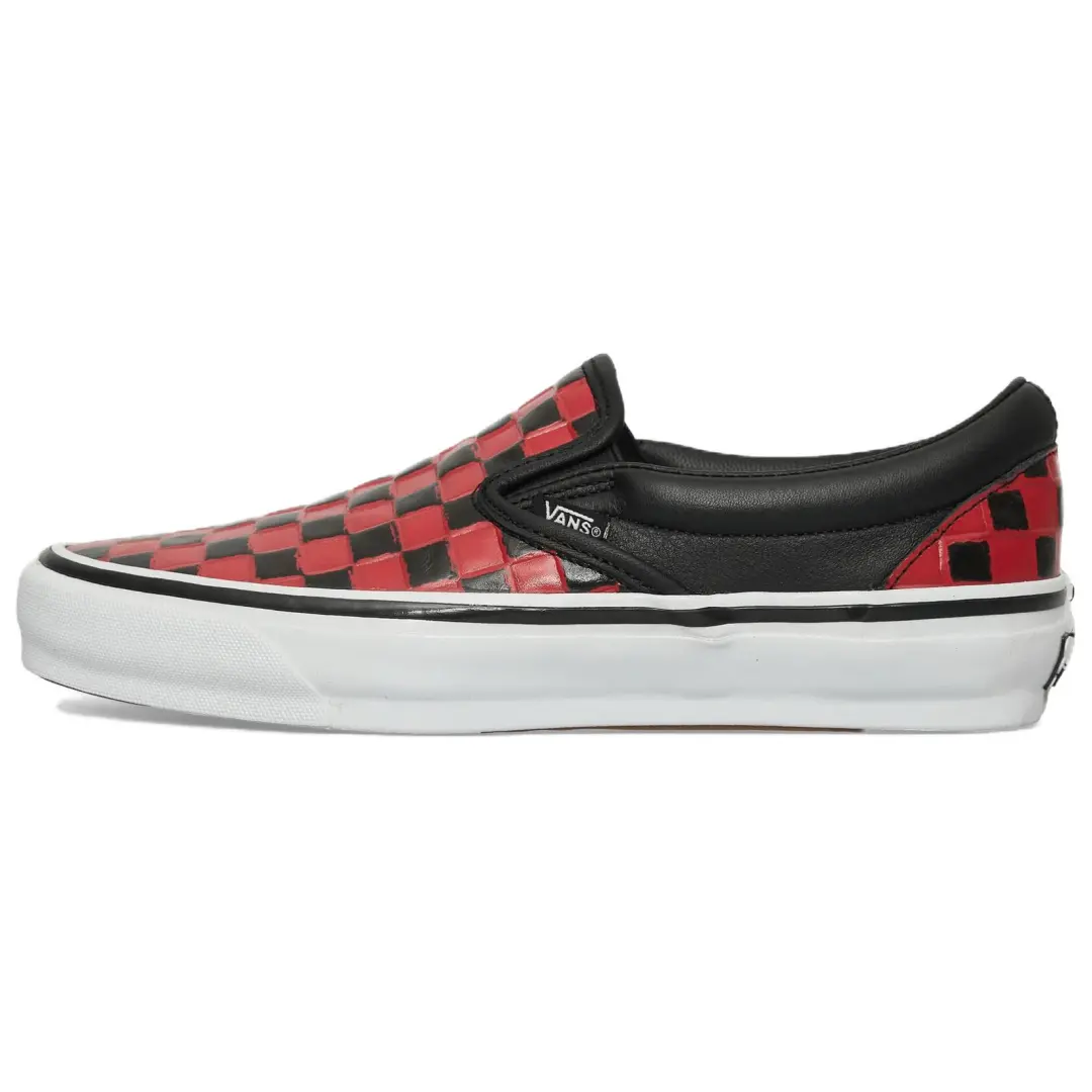 Vans CLASSIC SLIP on Low top Skateboard Shoes Unisex Red Black