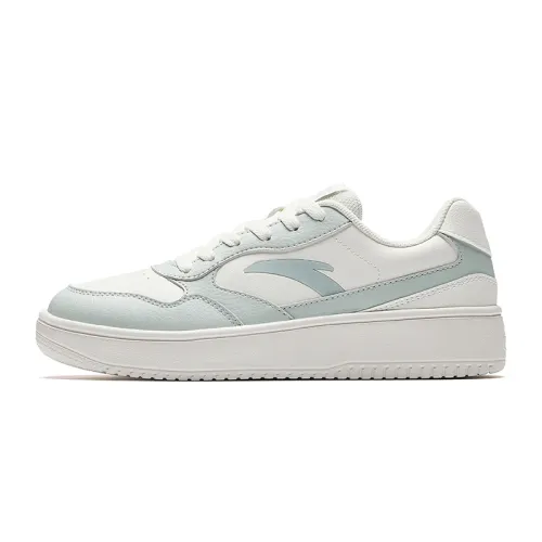 Anta Classic And Versatile Slip Resistant Abrasion Resistant Low top Skateboard Shoes Women's White Blue