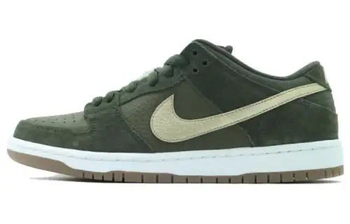 Nike Sb Dunk Low Sequoia White Gum