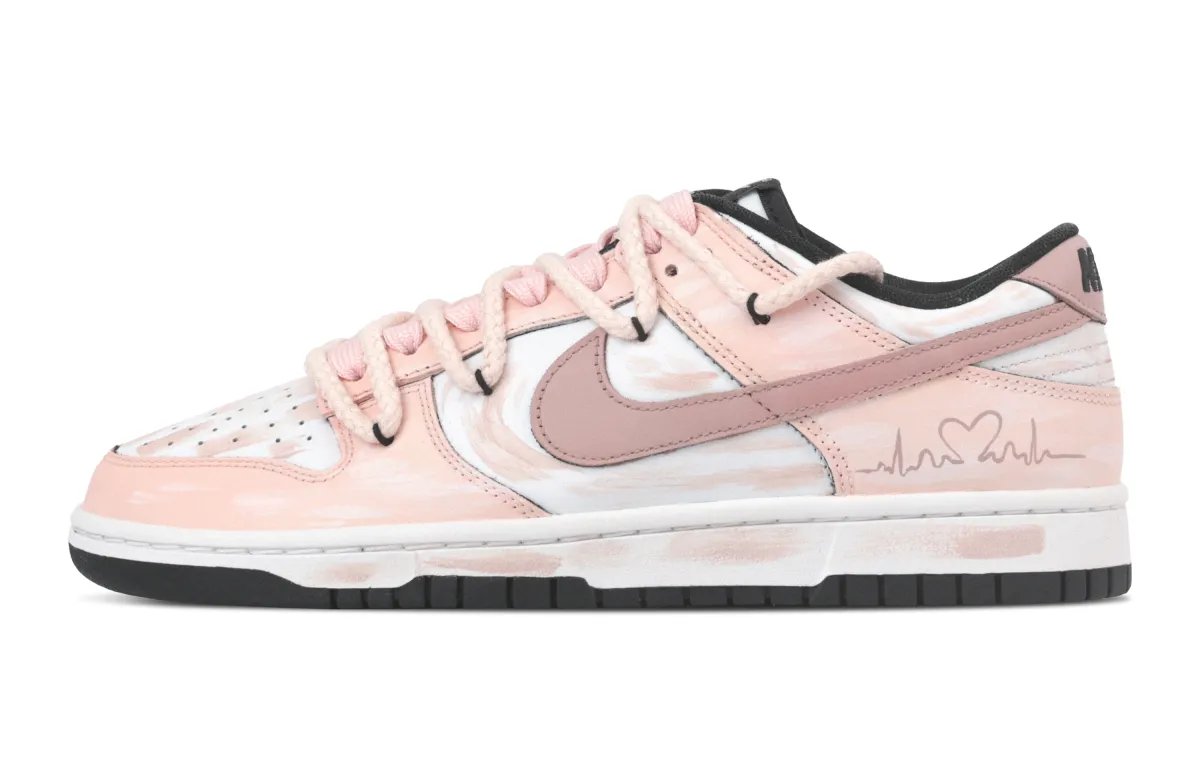 Nike Dunk Fuzzy Bell Blush Feather Abrasion Resistant Low top Skateboard Shoes Unisex Pink