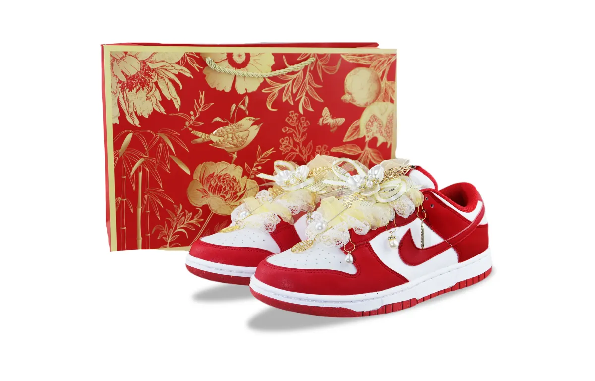 Nike Dunk Abrasion Resistant Low top Skateboard Shoes Unisex Red