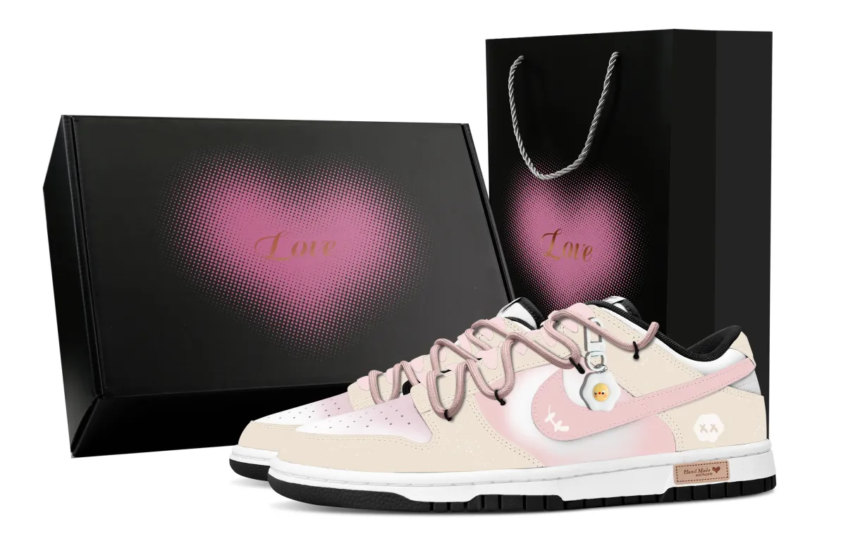 Nike Dunk Ding Dong Cloud Heart Box Abrasion Resistant Low top Skateboard Shoes Men's Beige White Pink