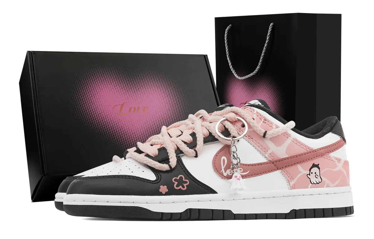 Nike Dunk A Piao Ghost Heart Box Abrasion Resistant Low top Skateboard Shoes Unisex Black Pink
