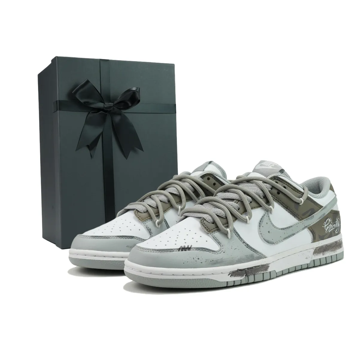 Nike Dunk Abrasion Resistant Low top Skateboard Shoes Unisex Gray Brown