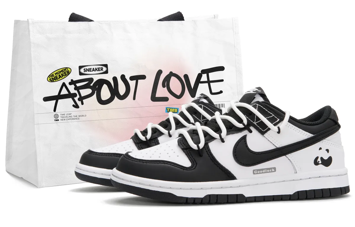 Nike Dunk Running Panda Abrasion Resistant Low top Skateboard Shoes Unisex Black White