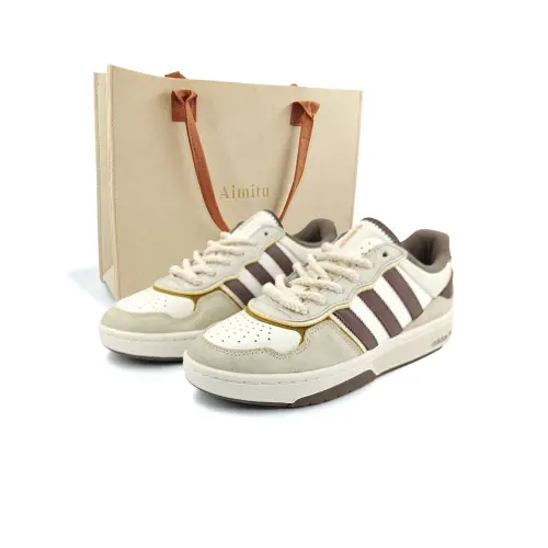 Adidas Originals Courtic Slip Resistant Cushioning Abrasion Resistant Low top Skateboard Shoes Unisex Beige White Brown