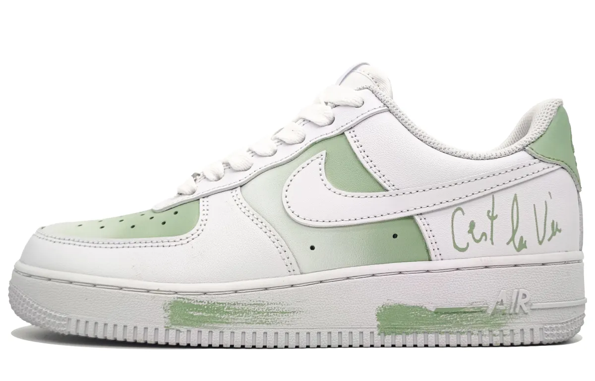 Nike Air Force 1 Slip Resistant Abrasion Resistant Slip Resistant Abrasion Resistant Low top Skateboard Shoes Unisex