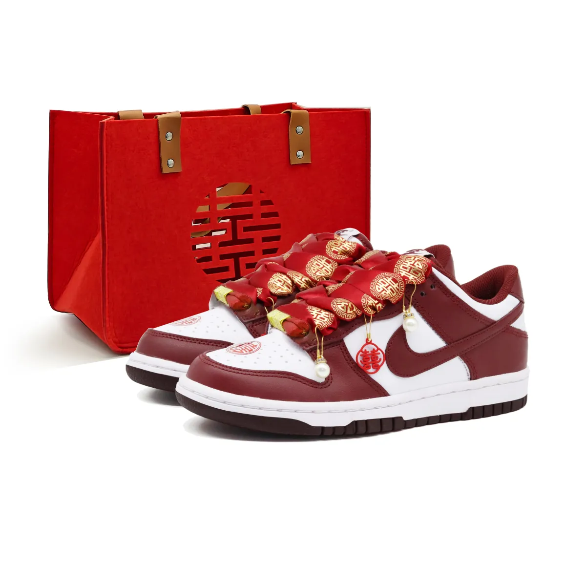 Nike Dunk DIY Create Name Letter Leather Slip Resistant Abrasion Resistant Low top Skateboard Shoes Unisex