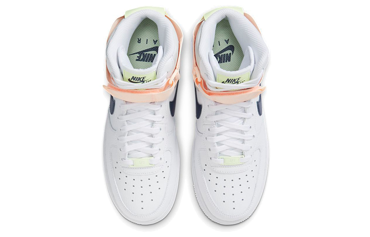 Женские кроссовки Nike Air Force 1 (белые) — фото 4